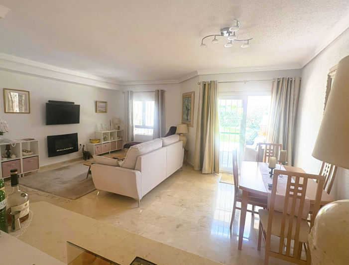 Image No.6-3 Bed Townhouse for sale