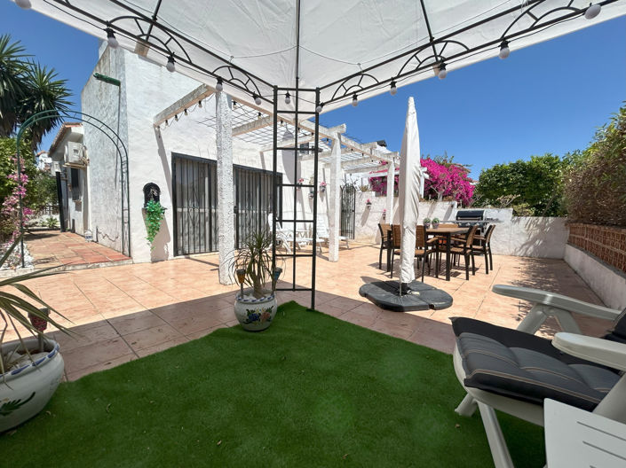 Image No.1-3 Bed Townhouse for sale