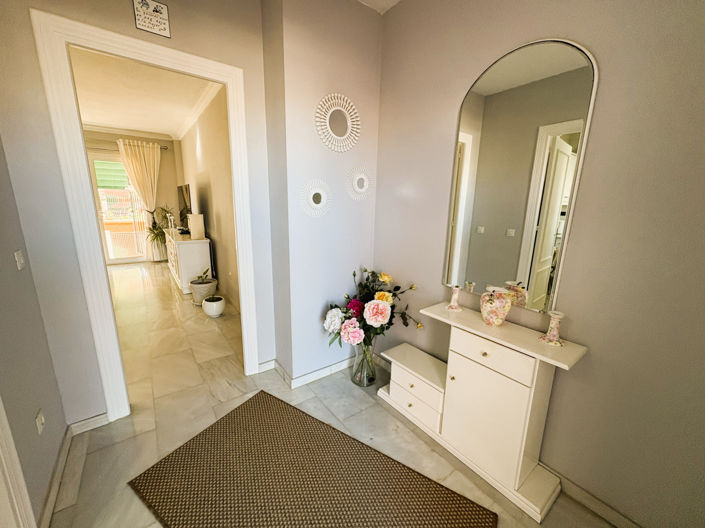 Image No.4-2 Bed Property for sale