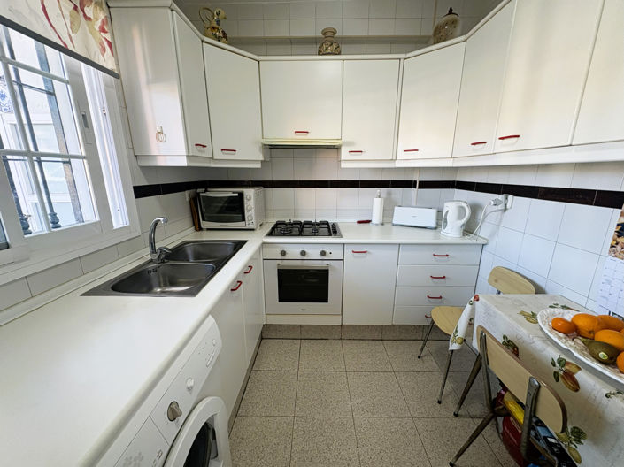 Image No.5-2 Bed Property for sale