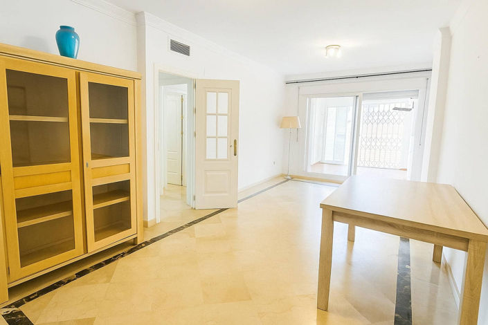 Image No.6-2 Bed Property for sale