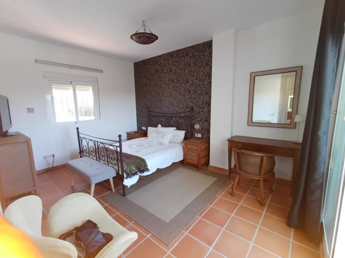 Image No.17-5 Bed Villa for sale