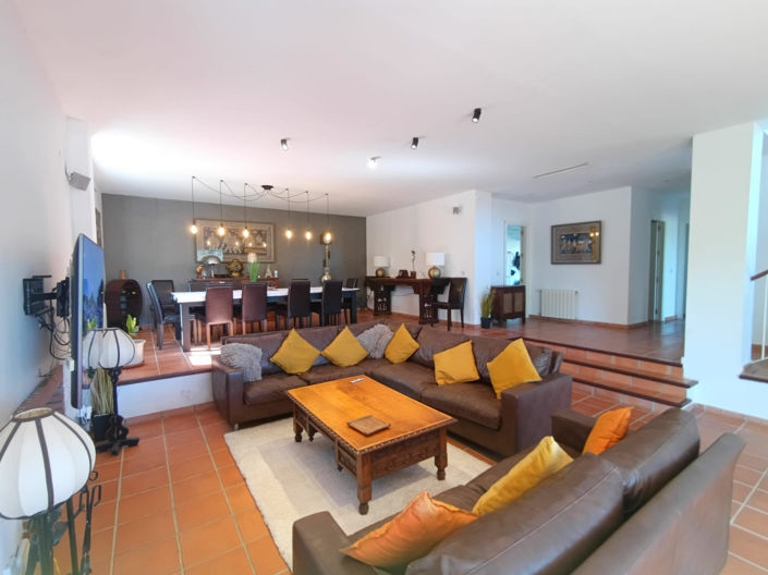 Image No.3-5 Bed Villa for sale