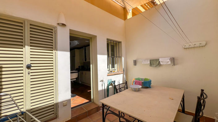 Image No.11-3 Bed Townhouse for sale