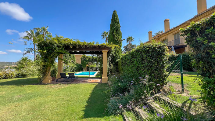 Image No.17-3 Bed Townhouse for sale