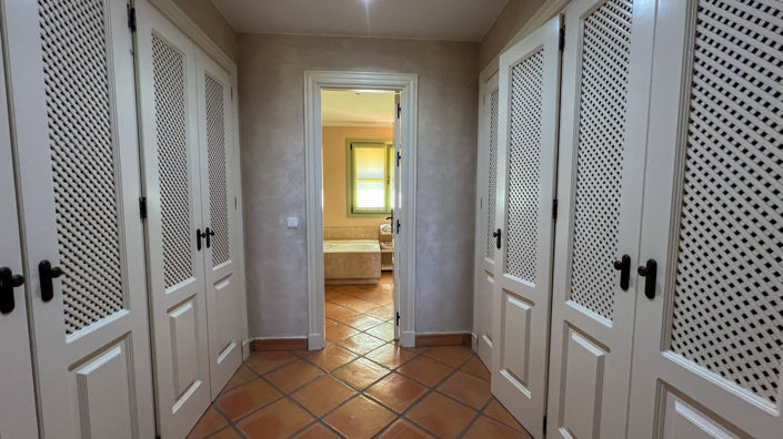 Image No.33-3 Bed Townhouse for sale