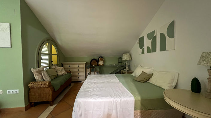 Image No.45-3 Bed Townhouse for sale