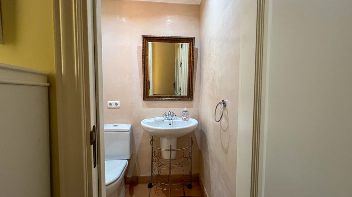 Image No.48-3 Bed Townhouse for sale