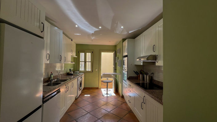 Image No.8-3 Bed Townhouse for sale