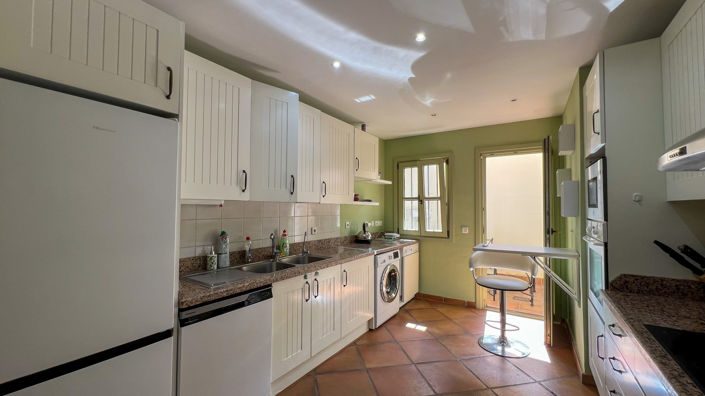 Image No.9-3 Bed Townhouse for sale