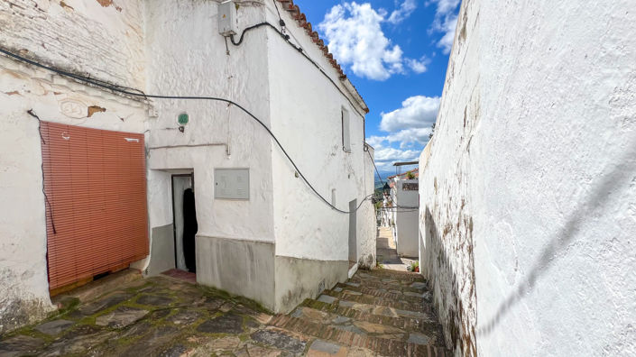 Image No.1-2 Bed Townhouse for sale