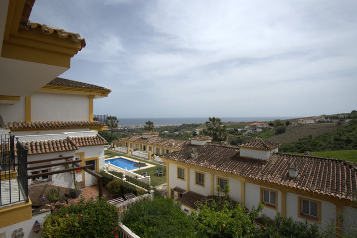 Image No.33-4 Bed House for sale