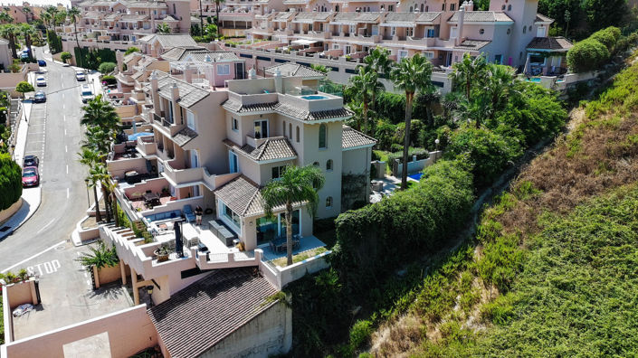 Image No.30-4 Bed House for sale