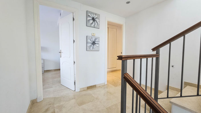 Image No.31-4 Bed House for sale