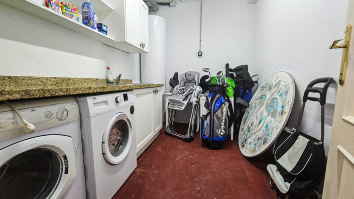 Image No.34-4 Bed House for sale