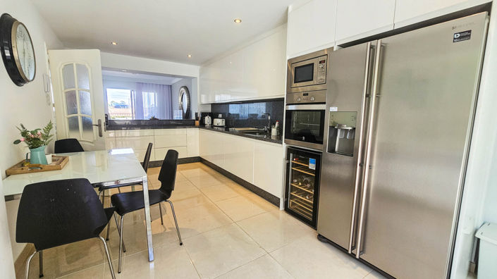 Image No.43-4 Bed House for sale