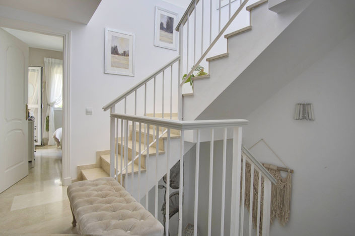 Image No.26-4 Bed Townhouse for sale