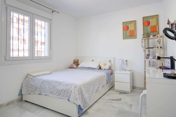 Image No.16-3 Bed Townhouse for sale