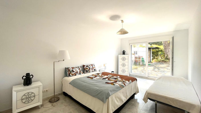 Image No.12-4 Bed Villa for sale