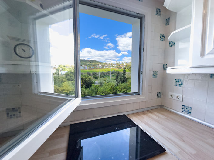 Image No.9-2 Bed Property for sale