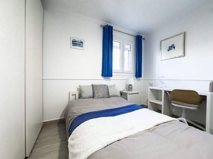 Image No.14-2 Bed Property for sale