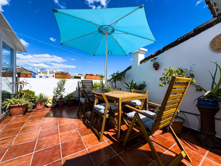 Image No.19-2 Bed Property for sale