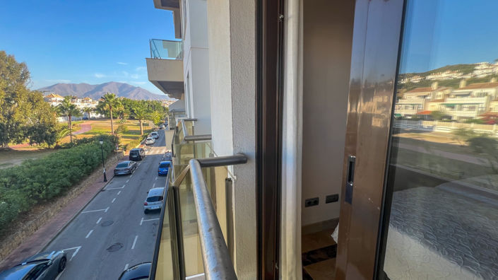 Image No.25-2 Bed Apartment for sale