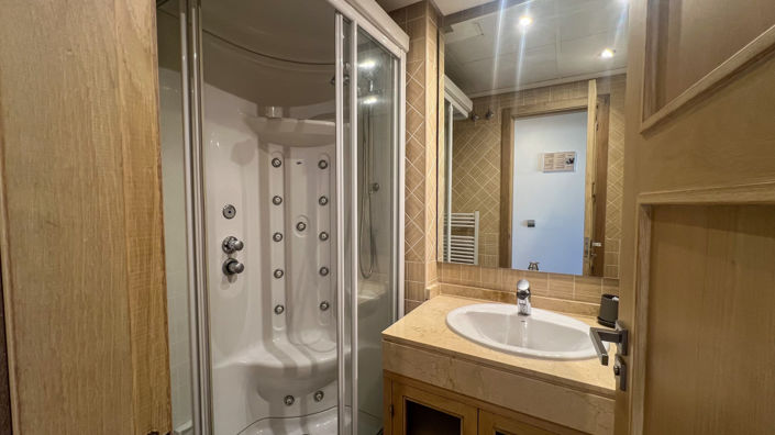 Image No.27-2 Bed Apartment for sale