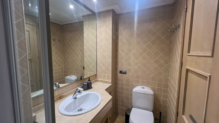 Image No.28-2 Bed Apartment for sale