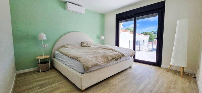 Image No.25-4 Bed Villa for sale