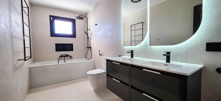 Image No.5-4 Bed Villa for sale