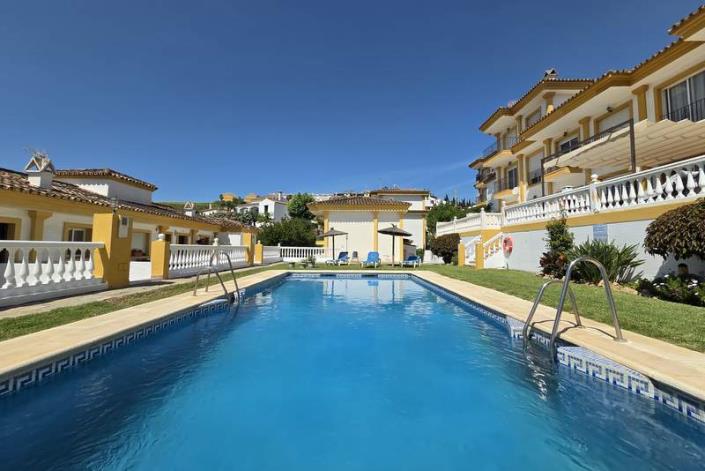 Image No.1-3 Bed House for sale