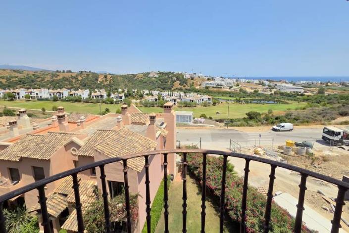 Image No.20-3 Bed Townhouse for sale