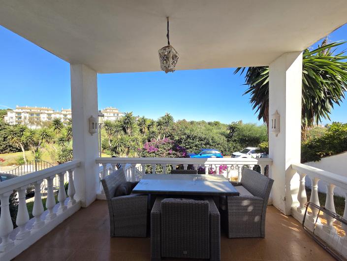 Image No.17-3 Bed Villa for sale