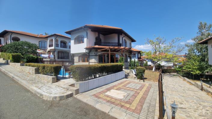 Image No.1-2 Bed House/Villa for sale