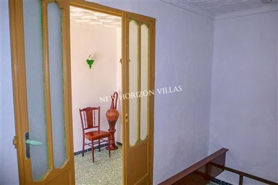 7b136ead-0003695941