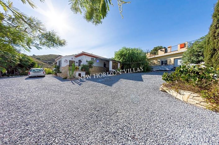 Image No.1-3 Bed Property for sale