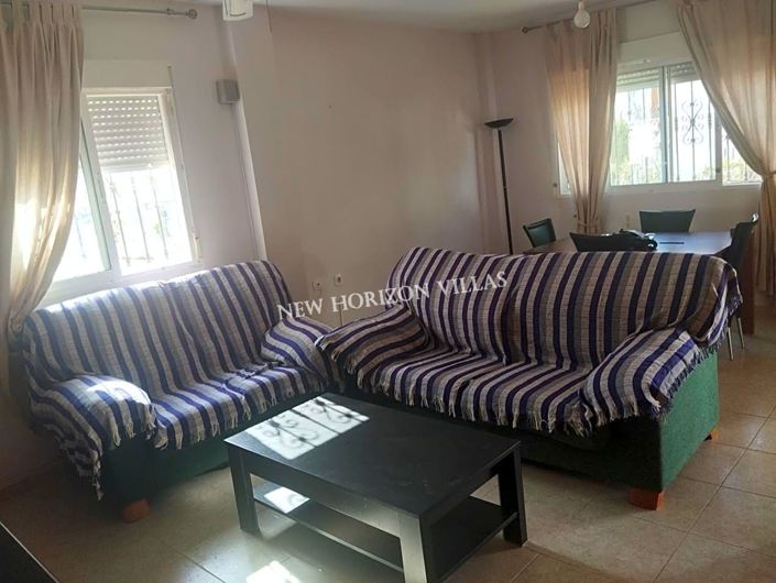 Image No.1-4 Bed Property for sale