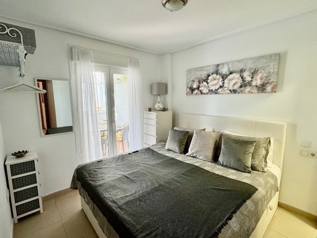 Image No.20-2 Bed Apartment for sale