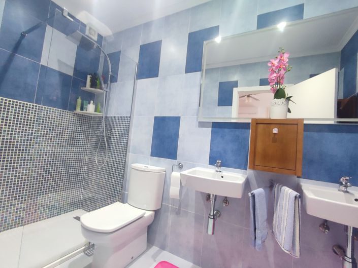 Image No.39-6 Bed Villa for sale