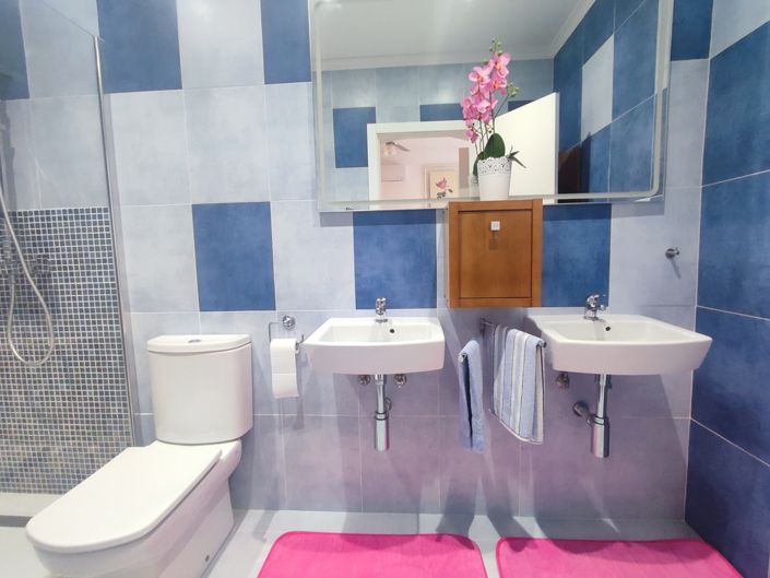 Image No.6-6 Bed Villa for sale