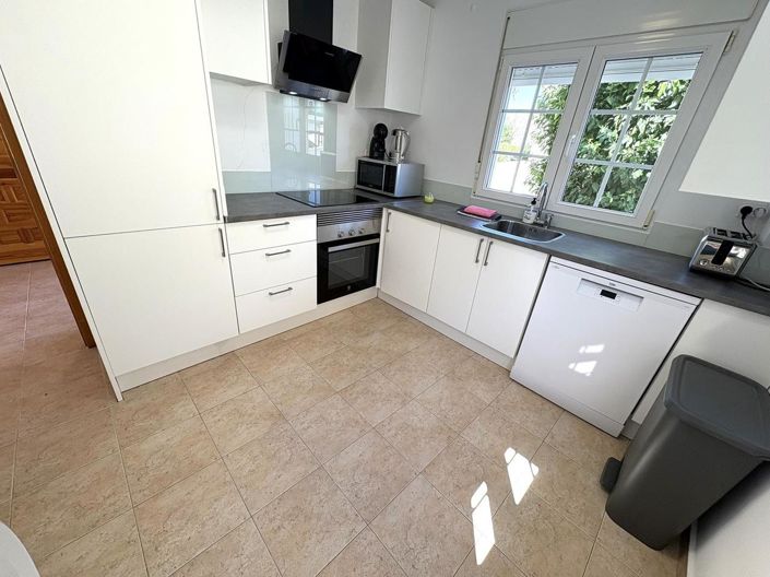 Image No.7-3 Bed Villa for sale