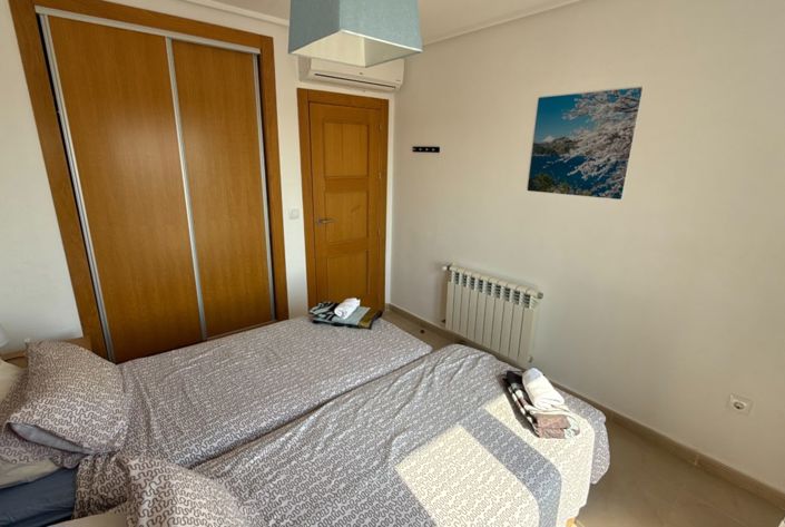 Image No.20-2 Bed Apartment for sale