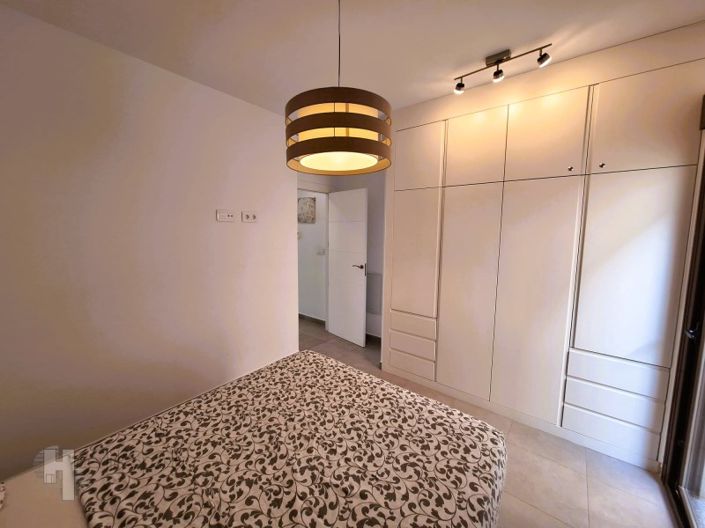 Image No.13-3 Bed Apartment for sale