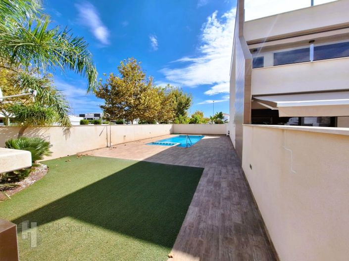 Image No.6-3 Bed Apartment for sale