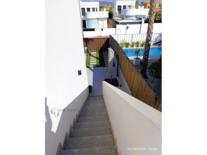 Image No.28-3 Bed Apartment for sale