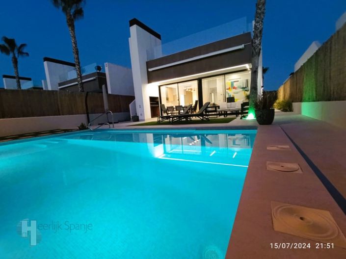 Image No.7-3 Bed Apartment for sale