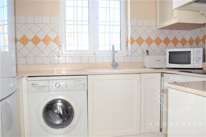 Image No.16-4 Bed Property for sale