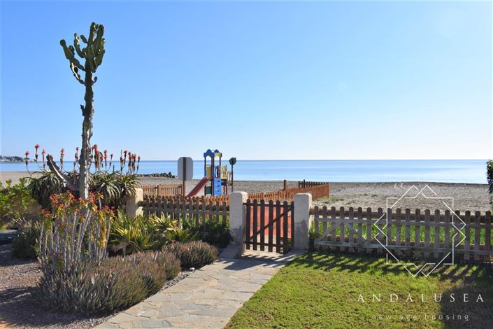 Image No.5-4 Bed Property for sale