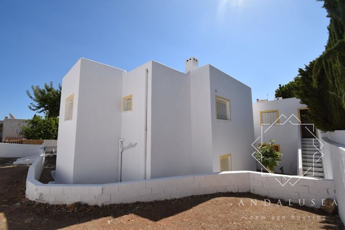 Image No.54-3 Bed Property for sale